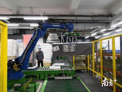 海信容聲投1.6億打造業內標桿工廠,&ldquo;美食+&rdquo;系列冰箱下線